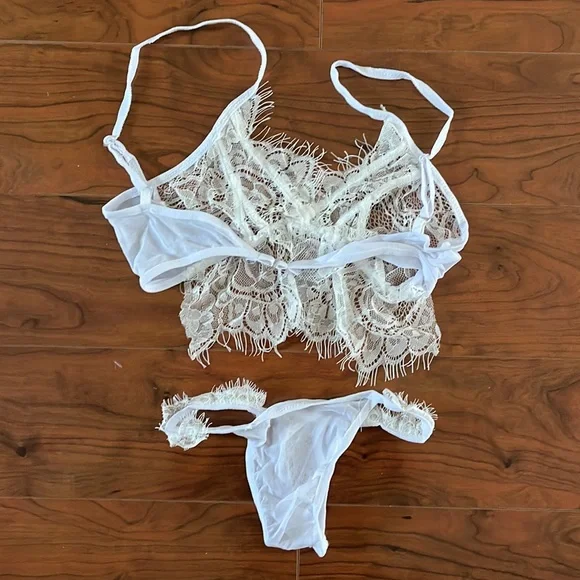 White Lace Mesh 2 Piece Lingerie Set - Picture 2 of 2